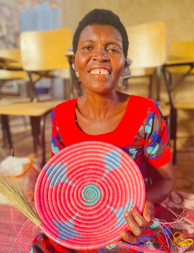 NYIRAKANYANA Antoinette-bascket weaving